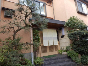 Гостиница Kikunoya Ryokan  Канадзава